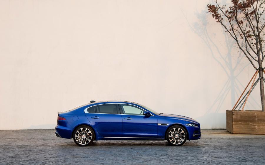  Jaguar XE L P200 S 2019 года  (CN) (фото 23 из 32)